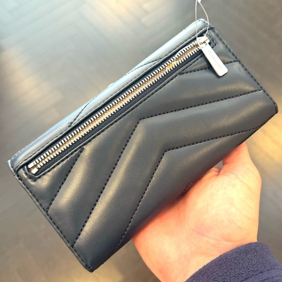 Michael Kors Large Quilted Trifold Wallet Navy Blue (NWT) - Picture 3 of 5